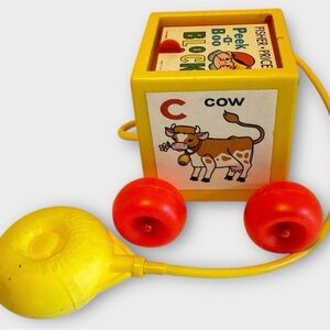 FISHER-PRICE - PEEK-A-BOO BLOCK PULL TOY - VINTAGE 1970 - RARE COLLECTIBLE